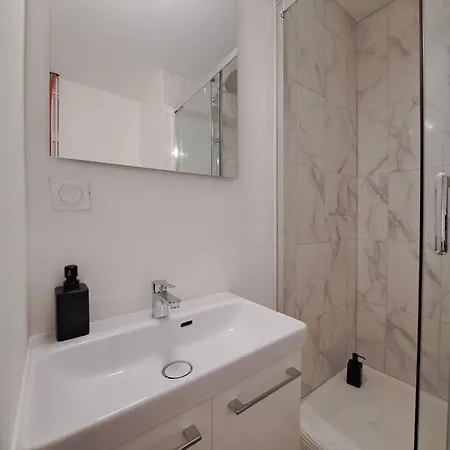 Bologne, Studio Cozy Climatise Apartament Reims